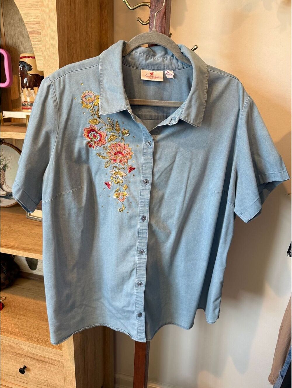 Quaker Factory Embroidered Shirt 2X PTP 28” - Picture 2 of 6